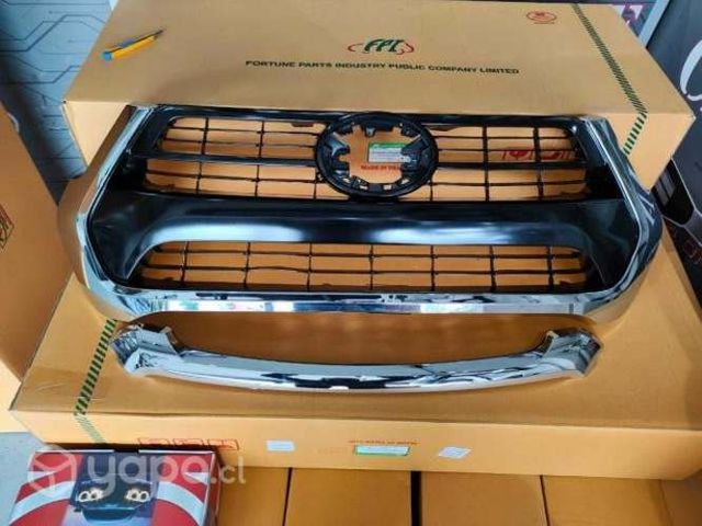 Mascara Hilux Cromada (2019-2023)