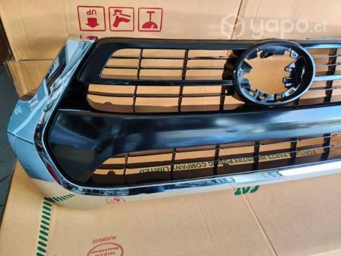 Mascara Hilux Cromada (2019-2023)