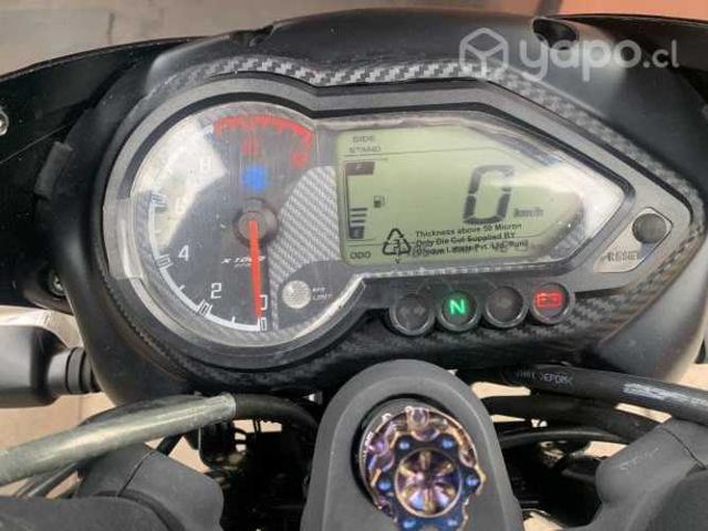 Moto bajaj pulsar 150cc 2022