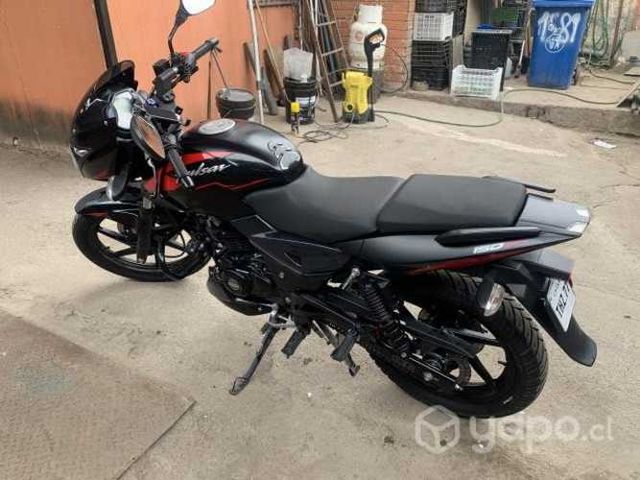 Moto bajaj pulsar 150cc 2022