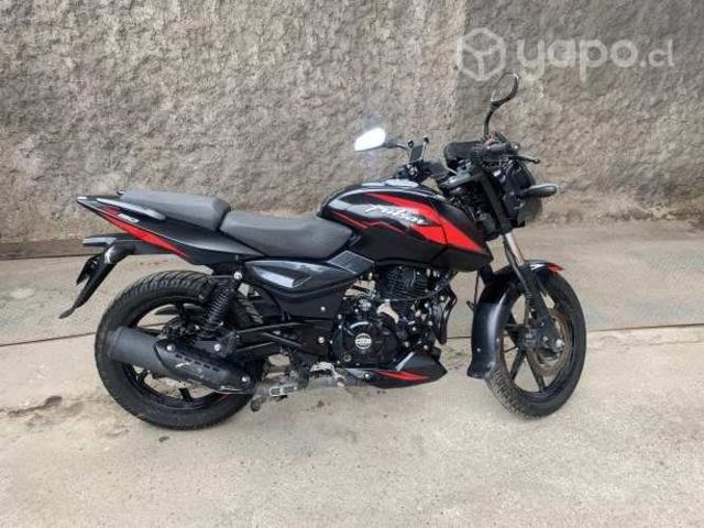 Moto bajaj pulsar 150cc 2022