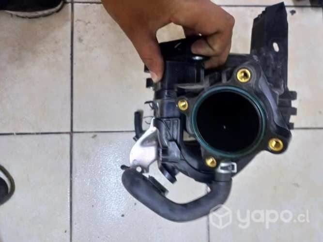 Múltiple de admisión nissan new versa 2022