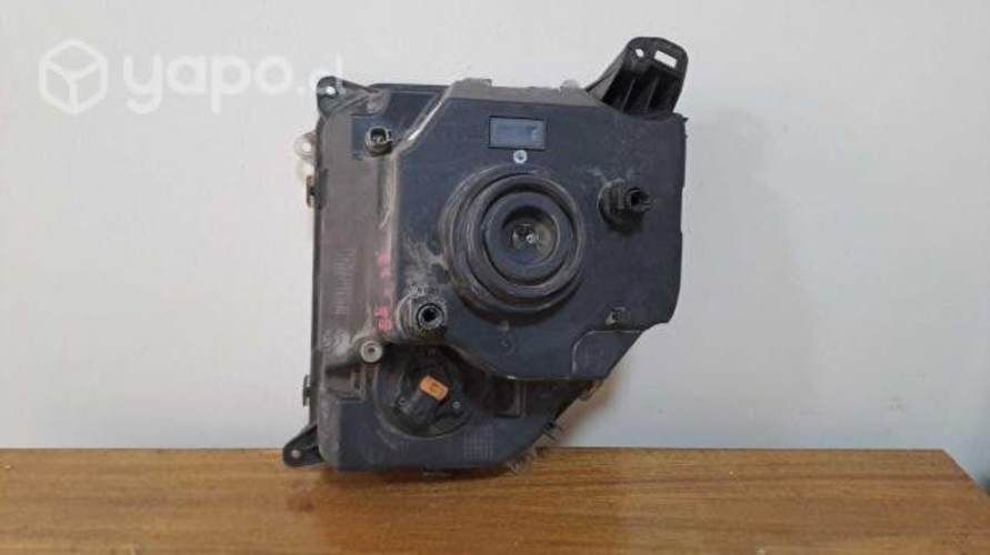 Optico derecho jeep cherokee 2009