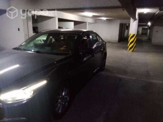 Mazda 3 v 2.0, año 2017