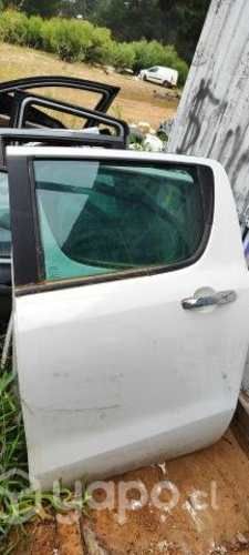 Puerta trasera izquierda mazda bt50 ranger