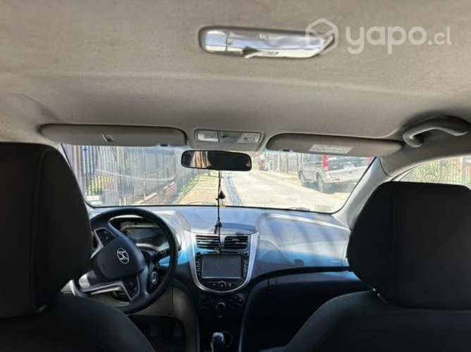 Hyundai accent hatchback 2016