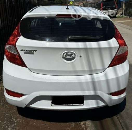 Hyundai accent hatchback 2016