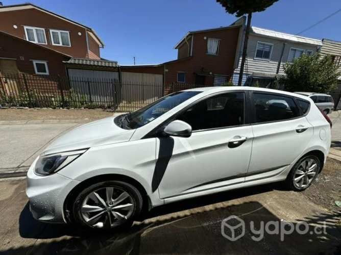 Hyundai accent hatchback 2016