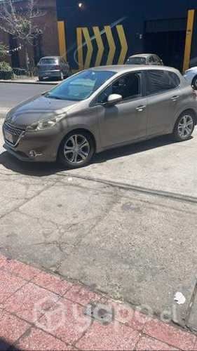 Peugeot 208 1.6Vti