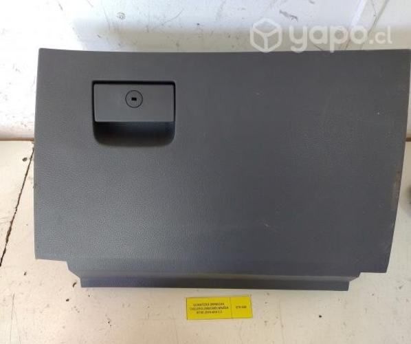 Guantera Derecha Tablero (MBC089) Mazda BT50 2019