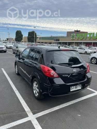 Nissan tiida sport