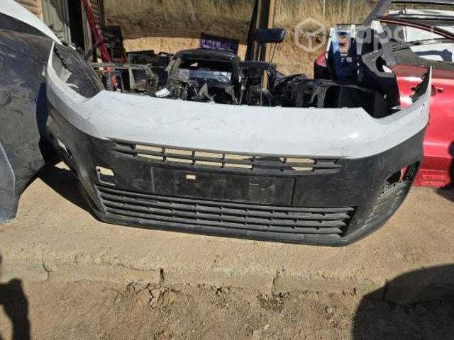 Parachoque Peugeot Partner