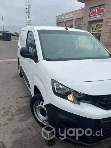 Peugeot partner 2022