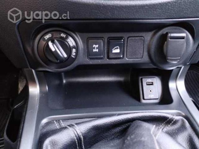 Se vende nissan navara 4x4