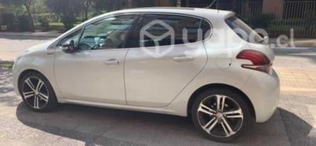 Peugeot 208 Gt line