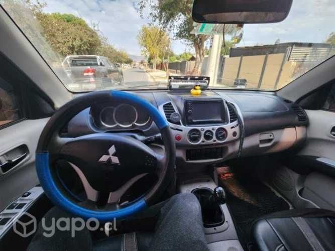Se vende Mitsubishi l200