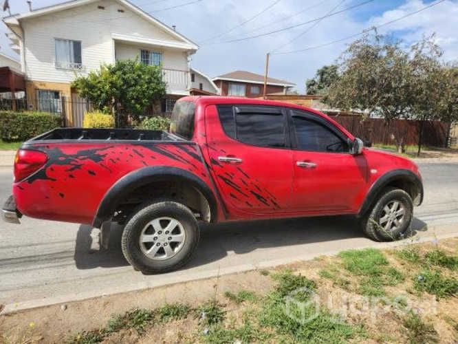 Se vende Mitsubishi l200