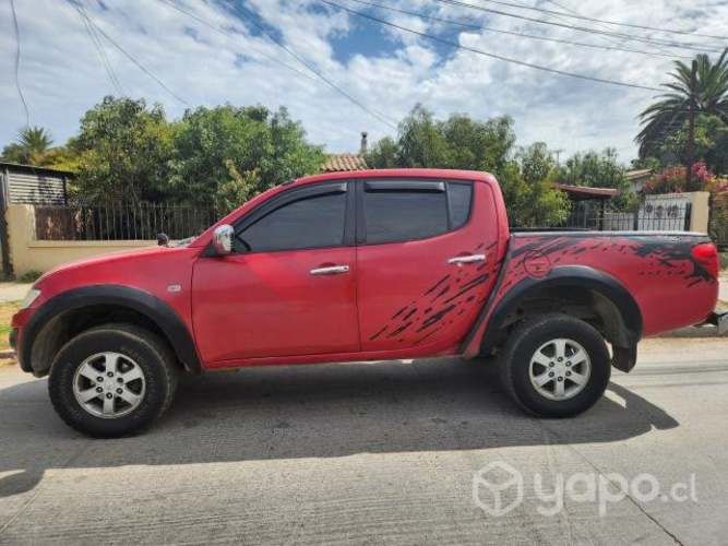 Se vende Mitsubishi l200