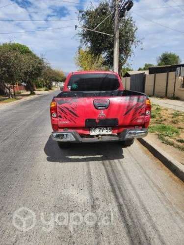 Se vende Mitsubishi l200