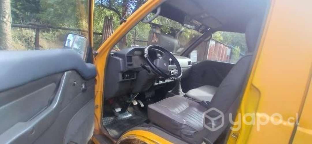 Vendo furgon particular.