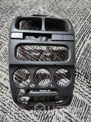 Radio y bisel original hyundai accent prime 2000.