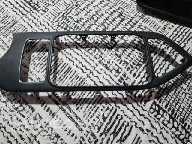 Radio y bisel original kia morning 2015.