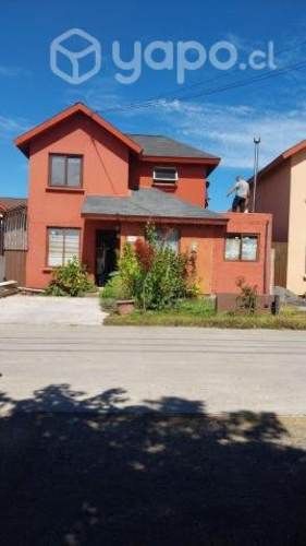 Hermosa casa en barrio residencial