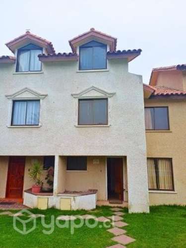 Hermosa casa en condominio privado de San Joaquin