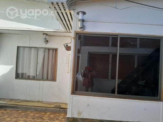 Se arrienda casa 5D/2B IQUIQUE