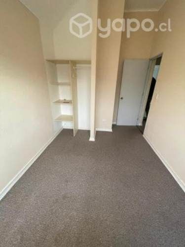 Casa esquina en condominio, 2 pisos, 3d 2b, amplio