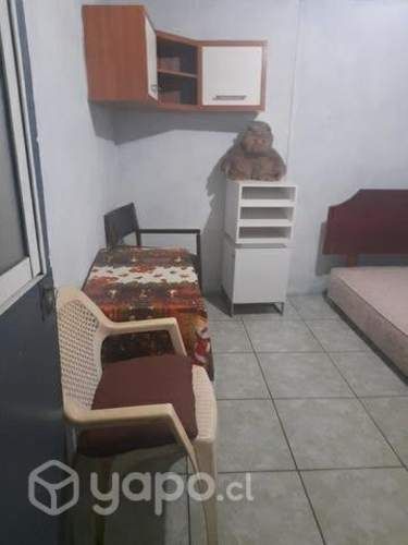 Arriendo pieza amoblada