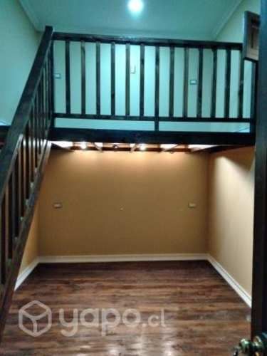 Pieza 2 pisos 30m2 - La Moneda. Gastos INC.