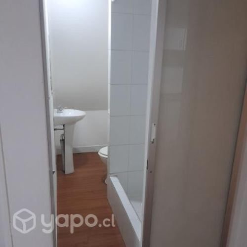 Departamento interior en segundo piso