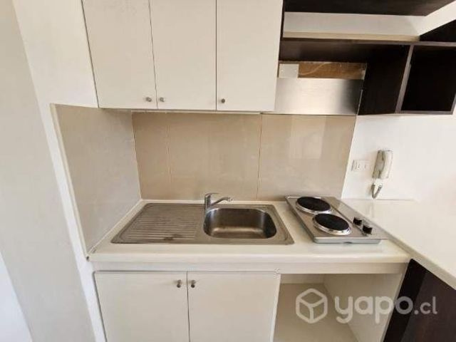 Departamento usado, edificio Alto San Isidro