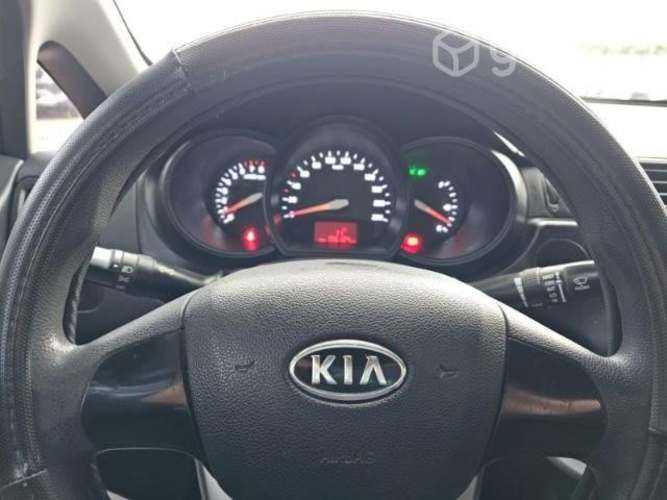 Se vende Kia Río 4 2012
