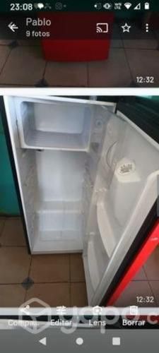 Refrigerador Hisense rojo.pequeño