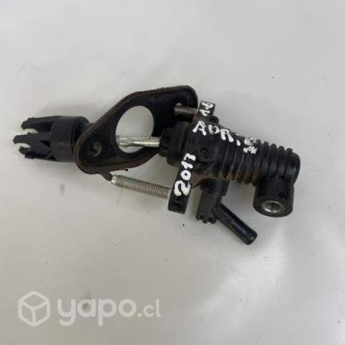Bomba de embrague Toyota Auris 1.6 Mt 2013