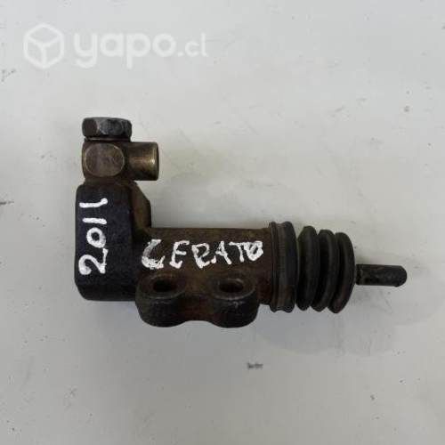 Bombin de embrague Kia Cerato 1.6 2011