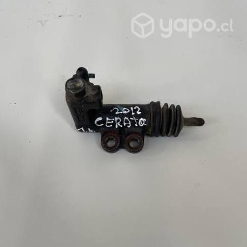 Bombin de embrague Kia Cerato 1.6 2012