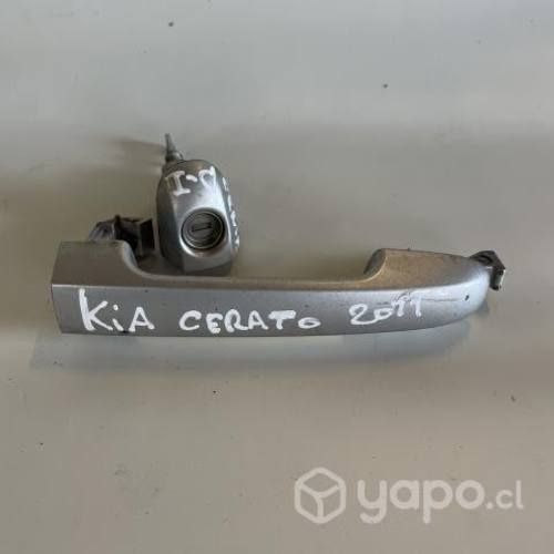 Manilla exterior Der.Isq.Kia Cerato 1.6 2011