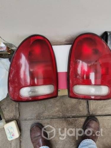 Focos traseros de craysler caravan