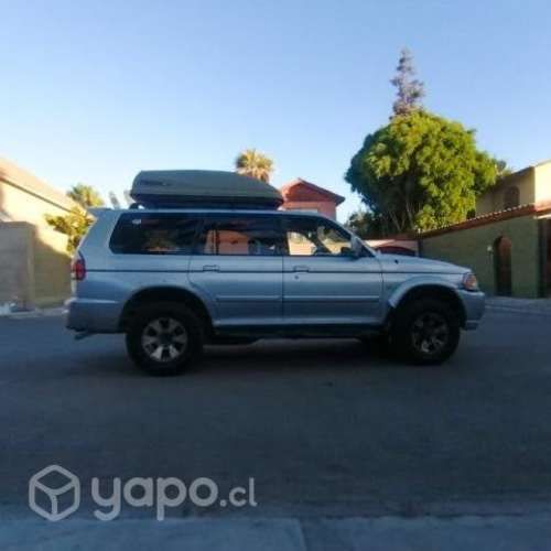 Mitsubishi Montero sport