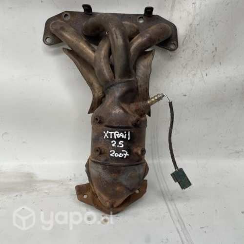 Multiple de escape Nissan Xtral 2.5 2007