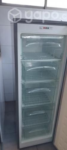 Congelador Vertical Electrolux 190L