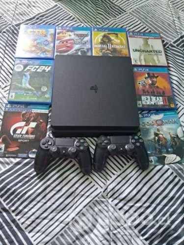 Play 4 con 2 mandos y 8 juegos