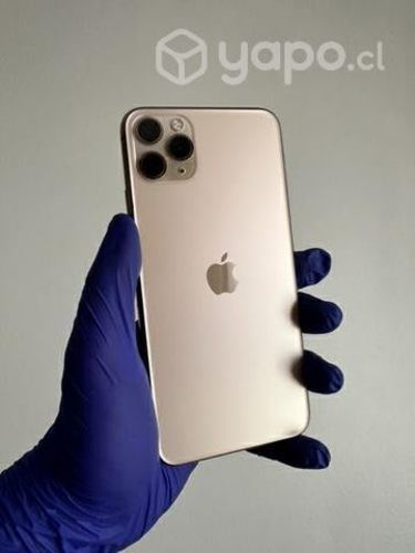 IPhone 11 Pro Max dorado usado en buen estado