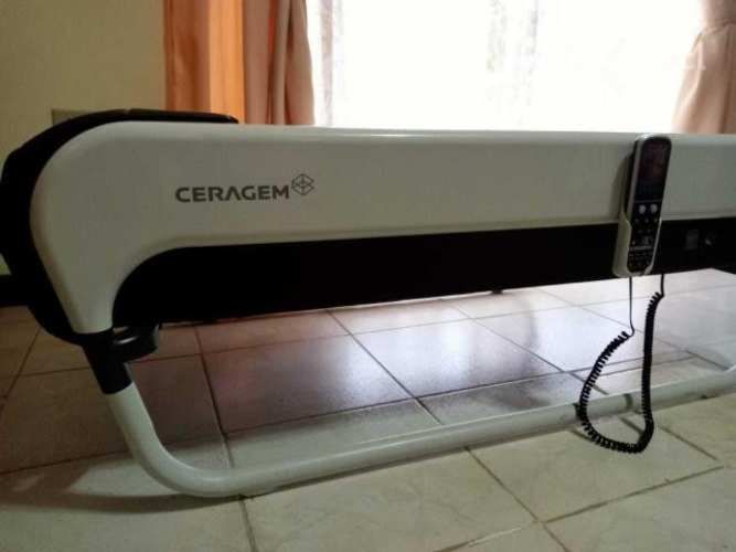 Cama caliente: ceragem master v3, cómo nueva