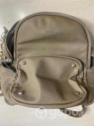 Cartera Mochila Prune Impecable como nueva