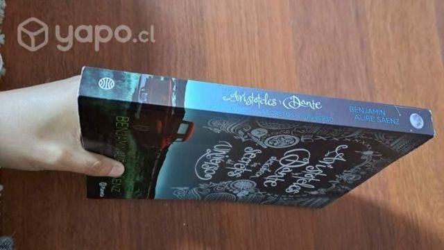 Libro "Aristoteles y Dante descubren los secretos"