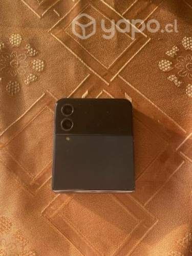 Samsung Z Flip 4